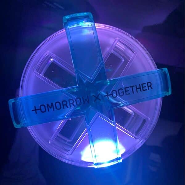 Lightstick à contrôle Bluetooth de concert et de collection du groupe Tomorrow x Together TXT
