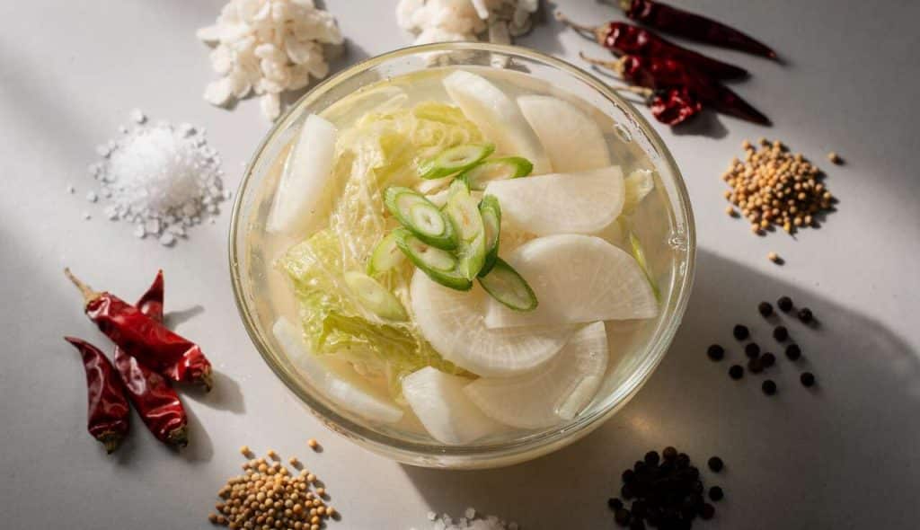 Recette de mul kimchi : découvrez le kimchi d'eau coréen